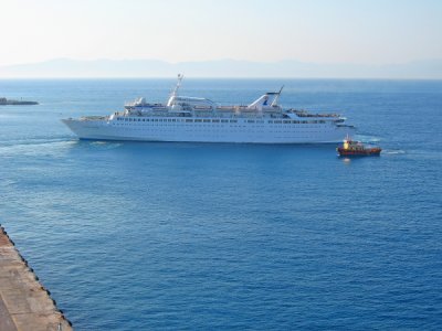 ORIENT QUEEN (1986) leaving Rhodes Town, Rhodes, Greece