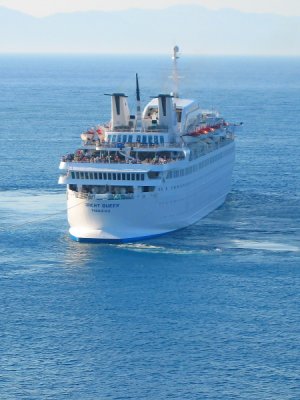 ORIENT QUEEN (1986) leaving Rhodes Town, Rhodes, Greece