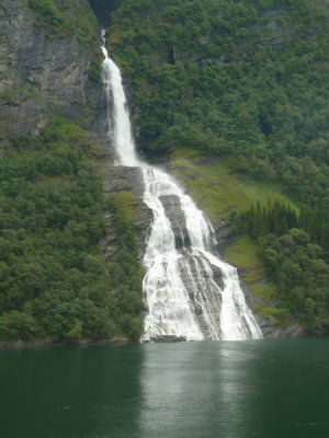 Geirangerfiord - Waterfall