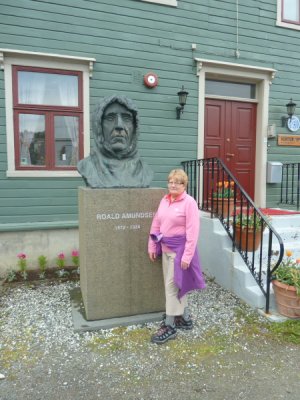 Tromso - Margaret with Roald Amundsen Bust