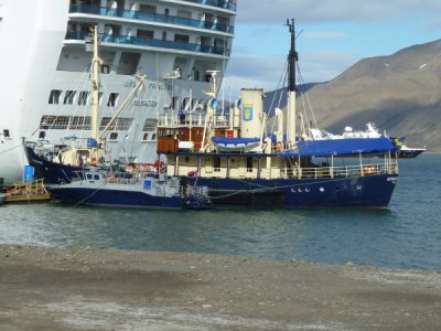 Spitzbergen - Longyearbarden Grand Princess Docked