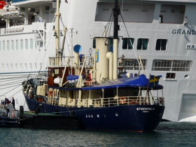 Spitzbergen - Longyearbarden Grand Princess & Stockholme Docked