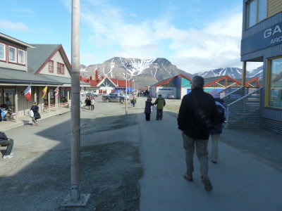 Spitzbergen - Longyearbarden Main Street