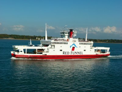 RED EAGLE @ Southampton Water, UK