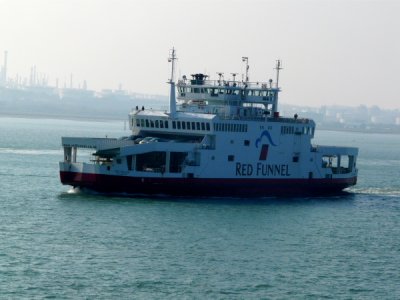 RED FALCON @ Southampton Water,UK