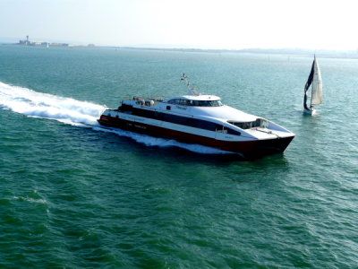 RED JET 4 @ Southampton Water, UK (Arriving)