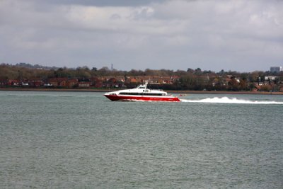 RED JET 3 @ Southampton Water, UK