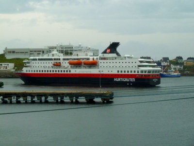 NORDNORGE leaving Honningsvag, Norway