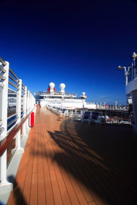 QUEEN VICTORIA Deck towards Pavillion Pool