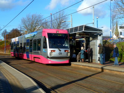 09 (2011) Ansaldo-Breda T69 @ West Bromwich Central Station