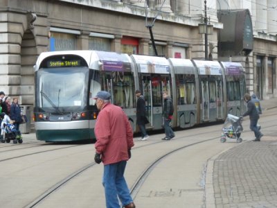 213 (2011) Bombardier Incentros AT6/5 @ Old Market Square