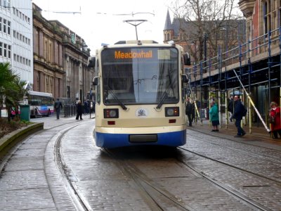 120 (2011) Siemens-Duewag Supertram Sheffield Corporation Cream & Blue Commemorative Livery Leaving Cathedral