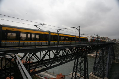 Metro de Porto on Ponte Dom Luis Bridge