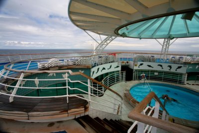 Terrace bar & Pool