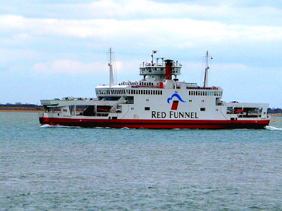 RED EAGLE @ Lepe & Calshot (Passing)