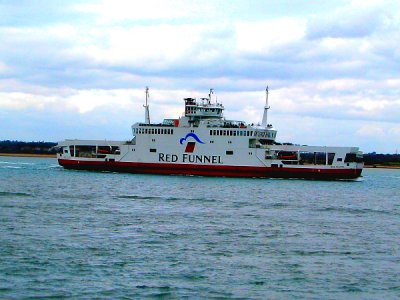 RED FALCON @ Lepe & Calshot (Passing)