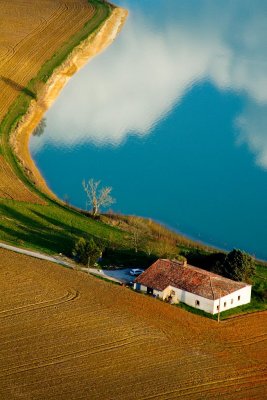 Par la fenêtre