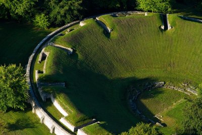 L'amphithéatre de Champlieu