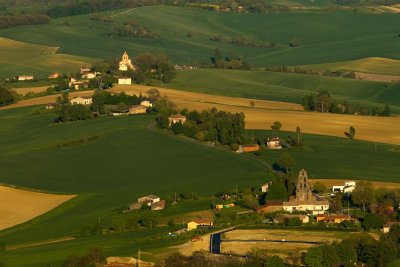 Bannires au fond et Montcabrier