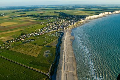 Ault et ses falaises