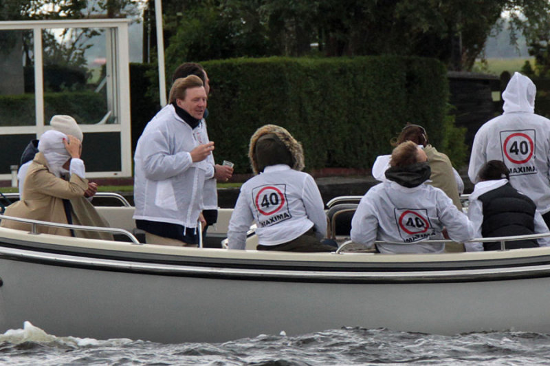 ZKH. prins Willem Alexander aan 't roer