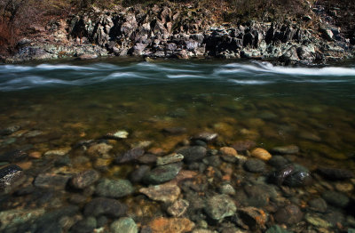 Flow and rocks