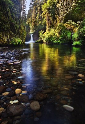 Punchbowl in Eagle creek