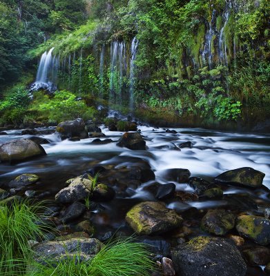 River and Mossbrae falls