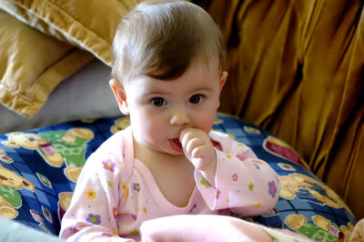 Catherine,  thumb (precious)