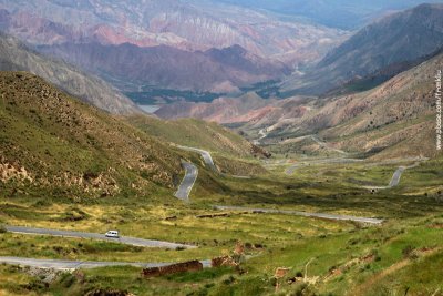 Hilly road next to Yellow River