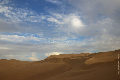 Beautiful sand curves