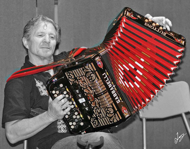 IMG_2132 Johnny Buttons with custom made accordian at Fiddler's Roost, May 11, 2006
