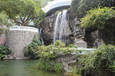 Hong Kong Park 33 - Waterfall