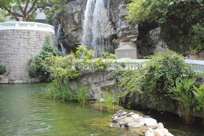 Hong Kong Park 34 - Waterfall