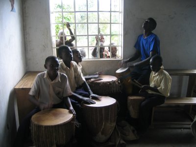 Tip the band