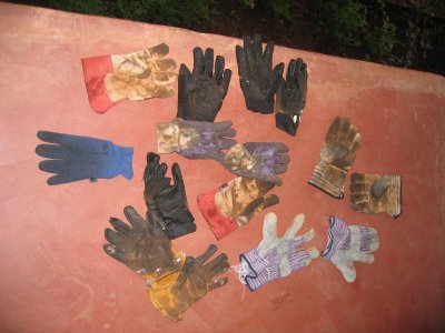 76 - Dirty gloves 1.jpg