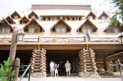 Old Faithful Inn