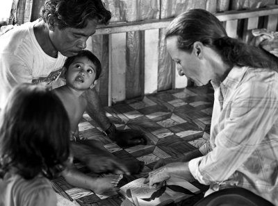 Leon and Dr. Eisenberg working on the identification and spelling of a plant. L1012321.jpg