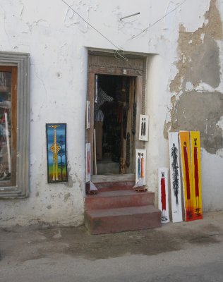 Store door, Zanzibar OZ9W0326
