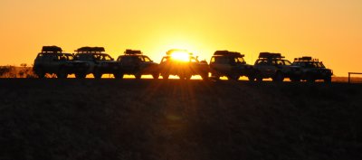 Convoy at the Breakaways - Coober Pedy