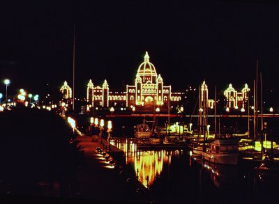 Victoria Parliment at night