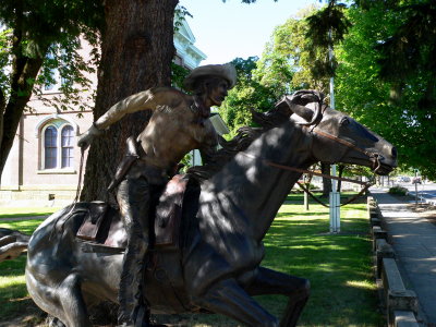 Jacksonville Walk Pony Express Rider