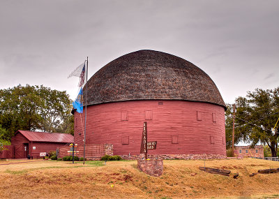 A round barn,   Arcadia, Oklahoma. 
