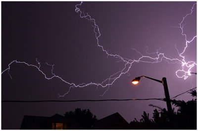 torontoLightning1.jpg