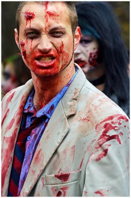 TOzombieWALK2011k.jpg