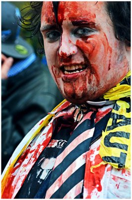 TOzombieWALK2011l.jpg