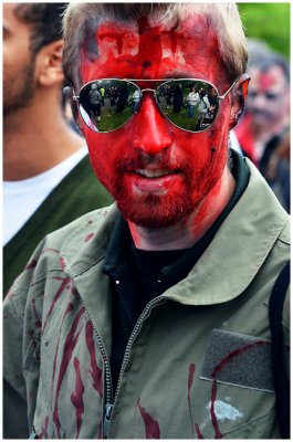 TOzombieWALK2011r.jpg