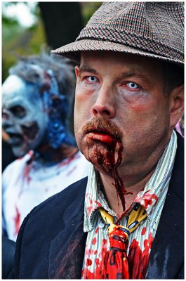 TOzombieWALK2011t.jpg