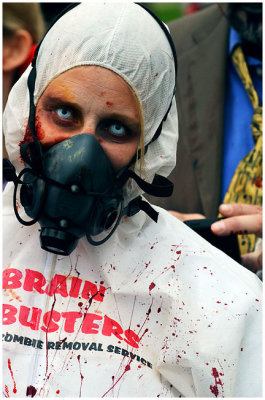 TOzombieWALK2011w.jpg