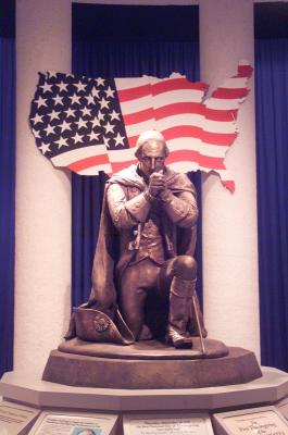 George Washington Giving Thanks Statue